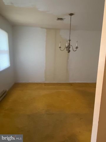 501 TAVENNER CT, Sterling, VA 20164