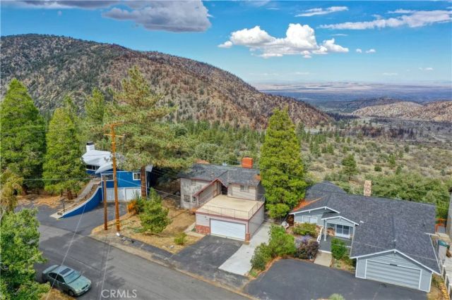 5534 Easter, Wrightwood, CA 92397