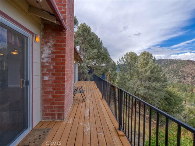 5534 Easter, Wrightwood, CA 92397