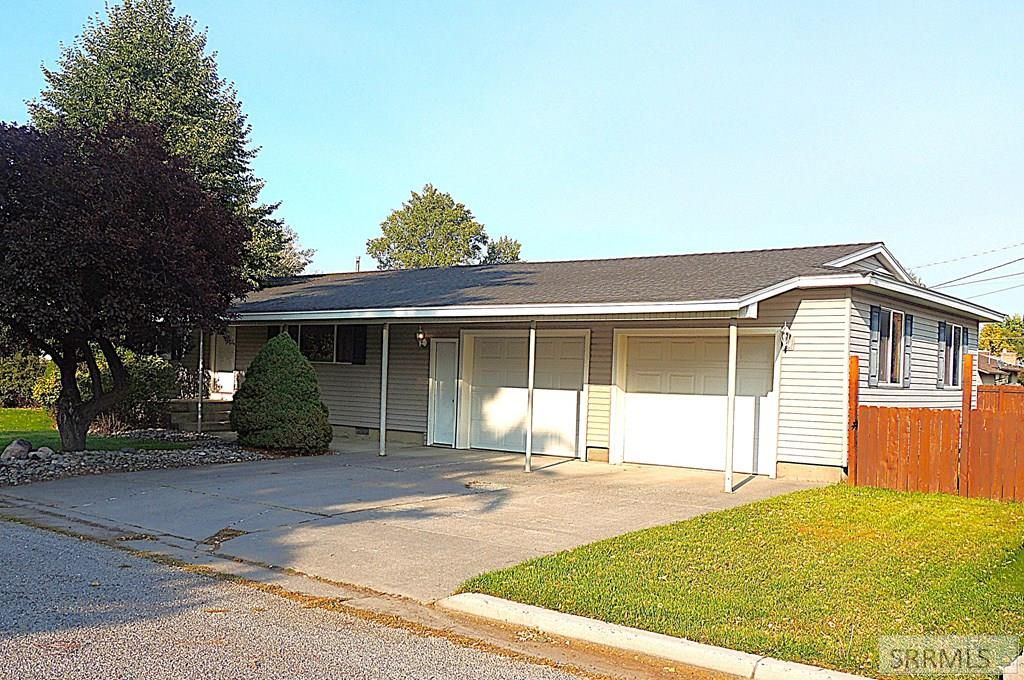 Image 17 of property listing at 530 N 6th W, St Anthony, ID 83445