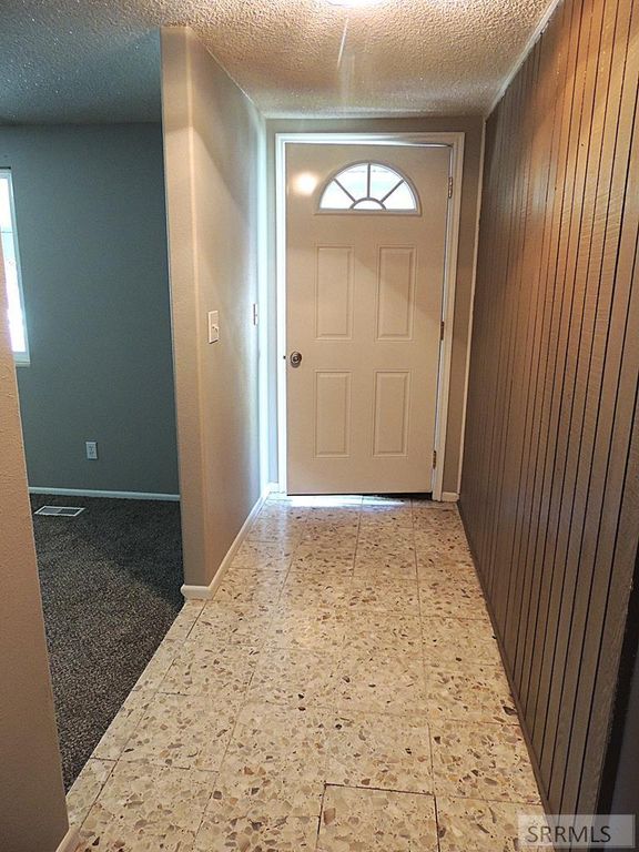 Image 3 of property listing at 530 N 6th W, St Anthony, ID 83445