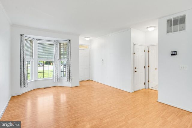 6189 TAG CT, Woodbridge, VA 22193