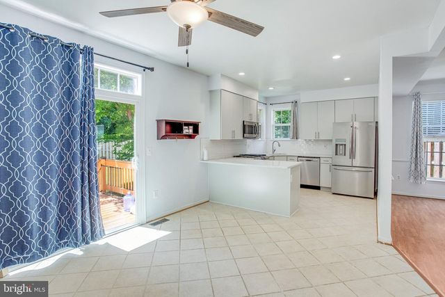 6189 TAG CT, Woodbridge, VA 22193
