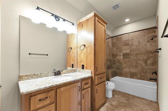 22517 Bayview Circle, Huntsville, TX 77320
