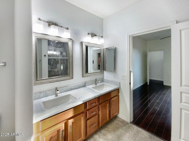 1225 N 36th Street 1031, Phoenix, AZ 85008