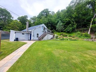 173 Millbury Ave A, Millbury, MA 01527