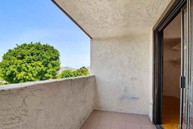 7340 Caminito Carlotta, San Diego, CA 92120