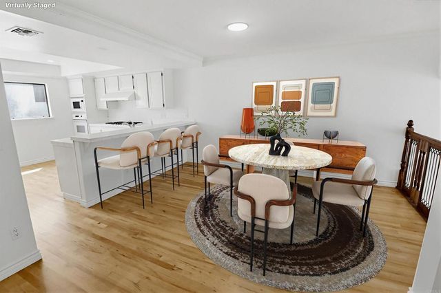 7340 Caminito Carlotta, San Diego, CA 92120