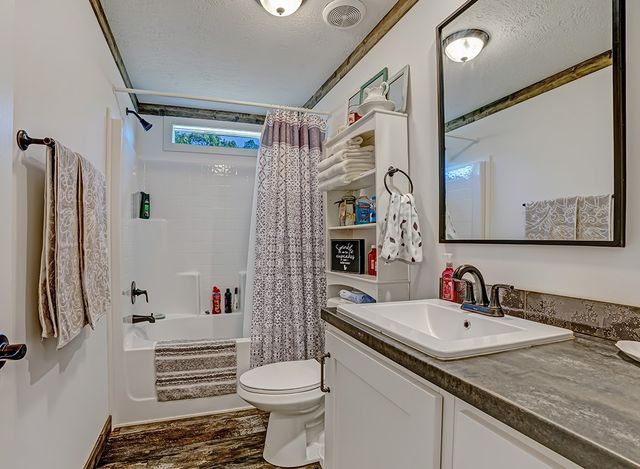 399 County Road 3015, New Boston, TX 75570