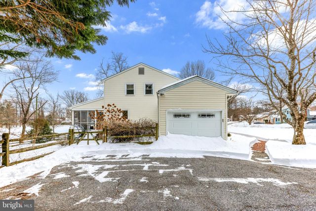 2117 WOODFORK RD, Lutherville Timonium, MD 21093