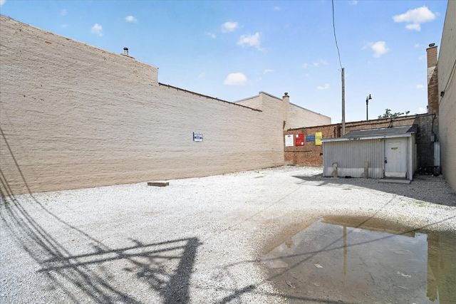 607 W Roosevelt Road, Chicago, IL 60607