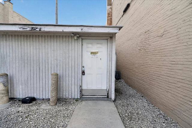 607 W Roosevelt Road, Chicago, IL 60607