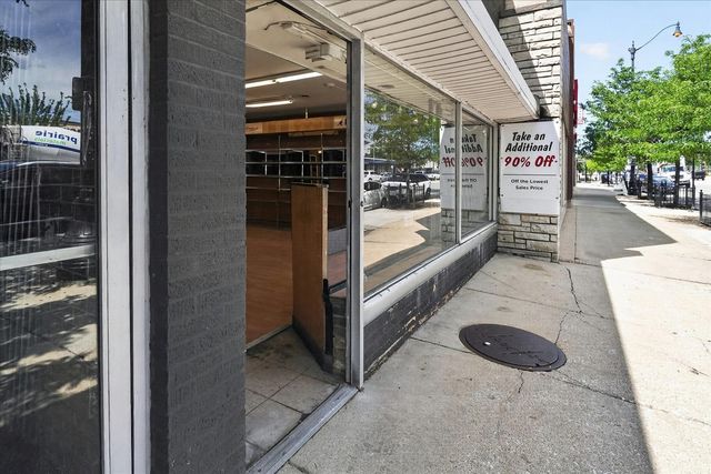 607 W Roosevelt Road, Chicago, IL 60607