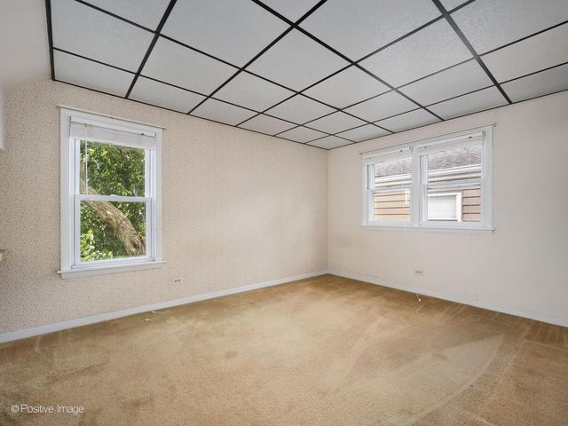 11215 S Sawyer Avenue, Chicago, IL 60655