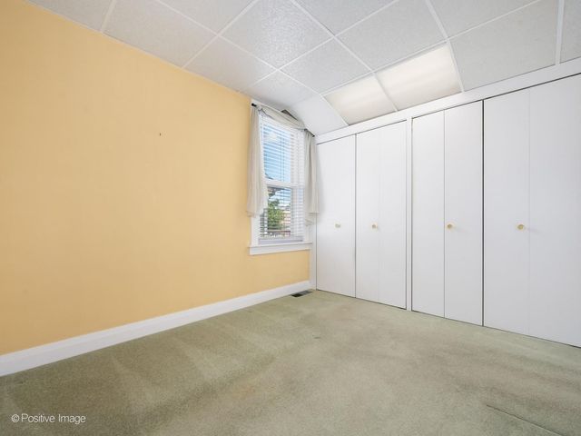 11215 S Sawyer Avenue, Chicago, IL 60655