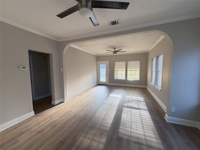 716 74th Street, Houston, TX 77011