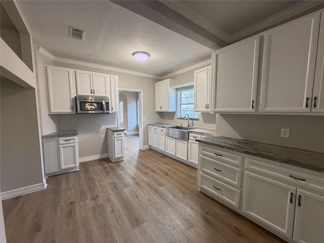 716 74th Street, Houston, TX 77011