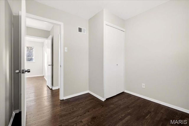 1865 Clover Lane, Florissant, MO 63031