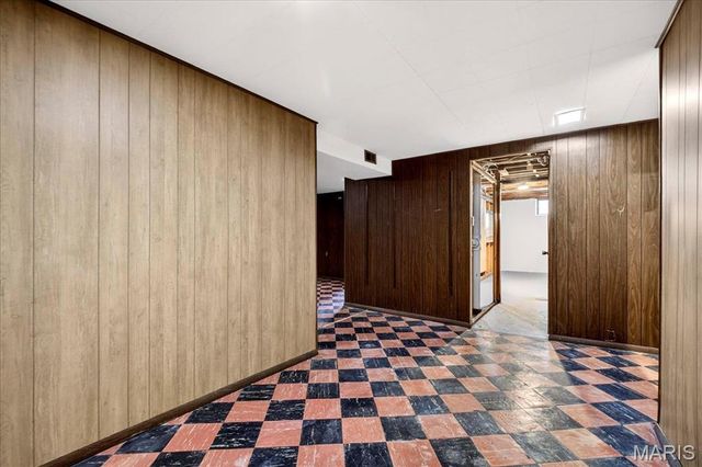 1865 Clover Lane, Florissant, MO 63031