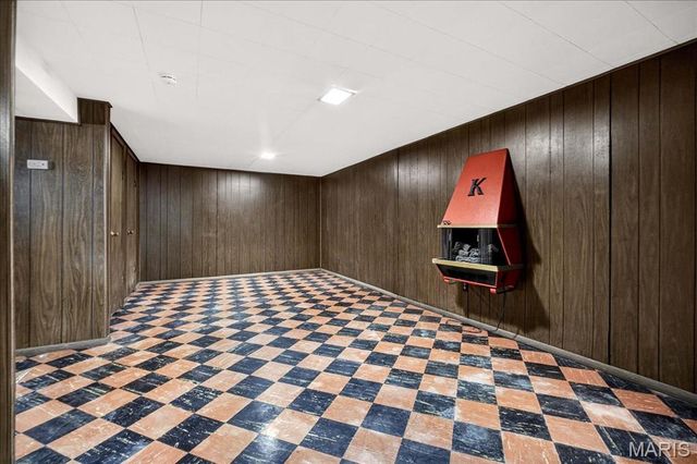 1865 Clover Lane, Florissant, MO 63031