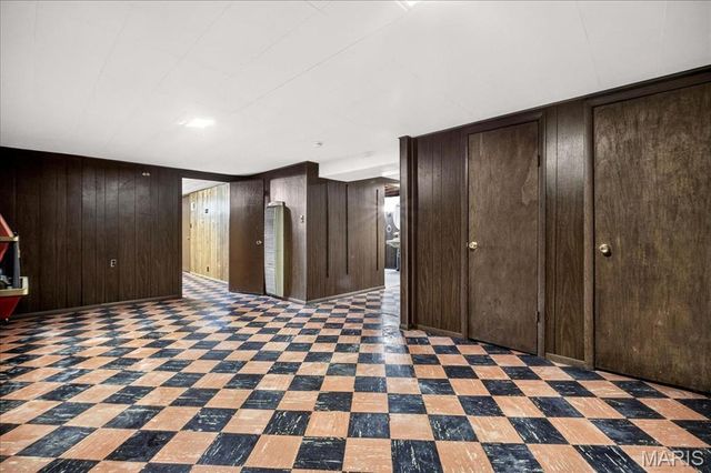 1865 Clover Lane, Florissant, MO 63031