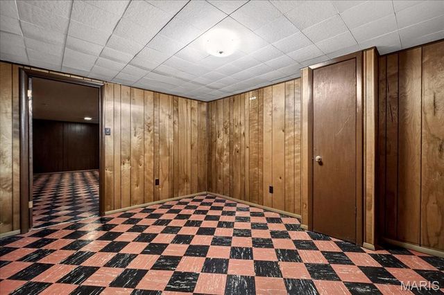 1865 Clover Lane, Florissant, MO 63031