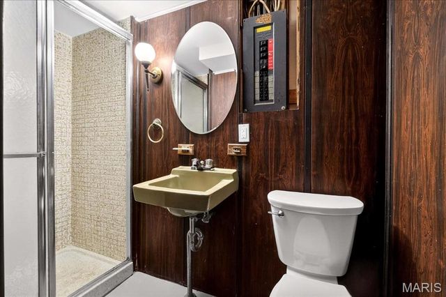 1865 Clover Lane, Florissant, MO 63031