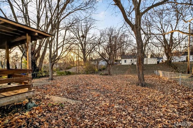 1865 Clover Lane, Florissant, MO 63031