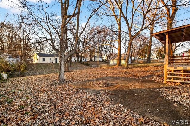 1865 Clover Lane, Florissant, MO 63031