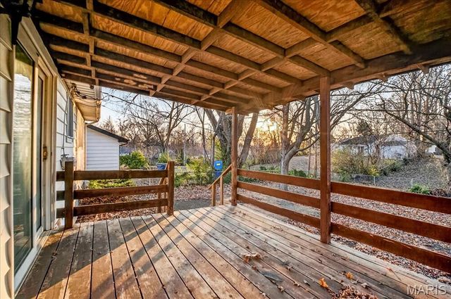 1865 Clover Lane, Florissant, MO 63031