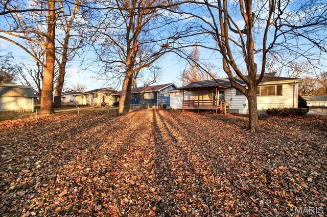 1865 Clover Lane, Florissant, MO 63031