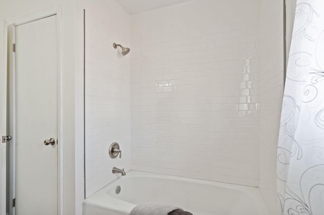 1103 SIOUX DR, Fulton, MO 65251