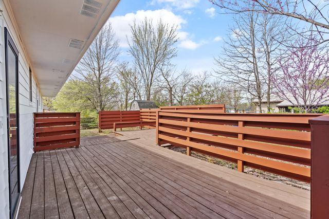 1103 SIOUX DR, Fulton, MO 65251