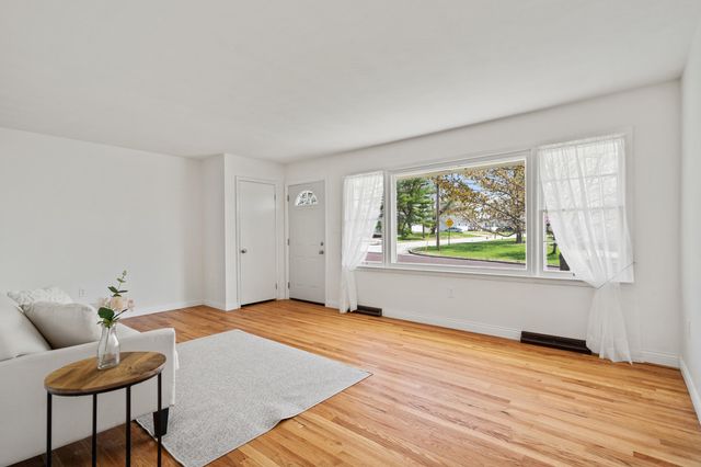 1103 SIOUX DR, Fulton, MO 65251