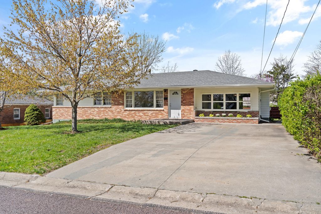 1103 SIOUX DR, Fulton, MO 65251