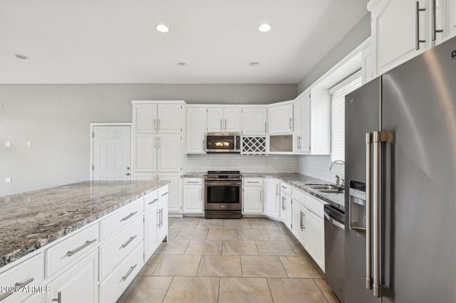 702 W Why Worry Lane, Phoenix, AZ 85021