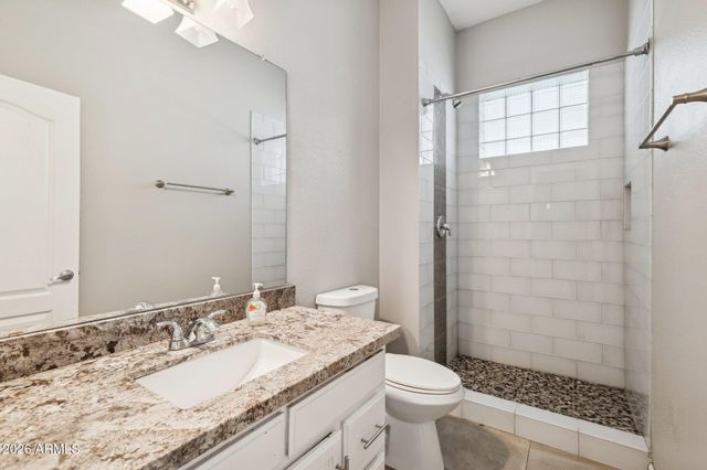 702 W Why Worry Lane, Phoenix, AZ 85021