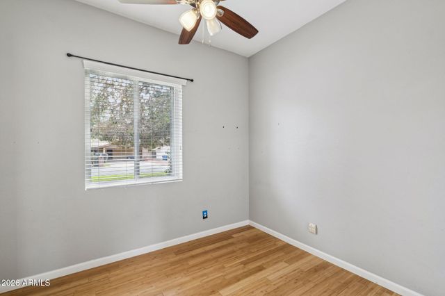 702 W Why Worry Lane, Phoenix, AZ 85021