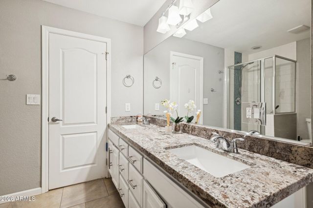 702 W Why Worry Lane, Phoenix, AZ 85021