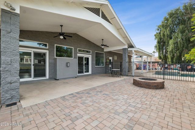 702 W Why Worry Lane, Phoenix, AZ 85021