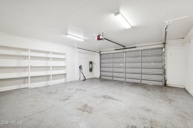 702 W Why Worry Lane, Phoenix, AZ 85021