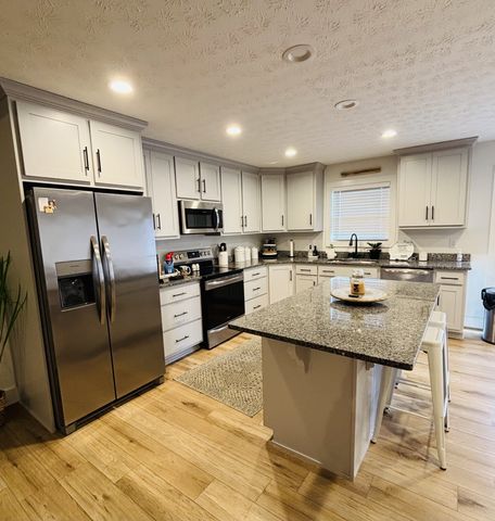 150 Hickory Ridge Ln, Hartsville, TN 37074