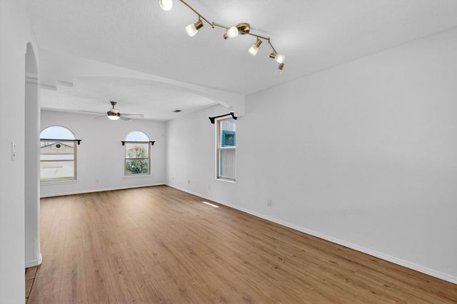 2784 MANITOU SPRINGS Drive SE, Rio Rancho, NM 87124