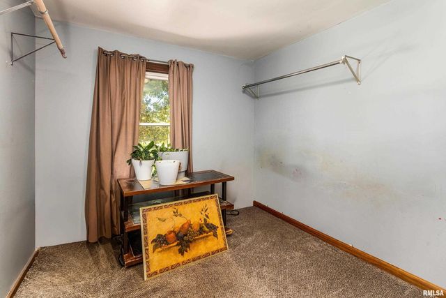 320 FRANKLIN Avenue, Orient, IL 62874