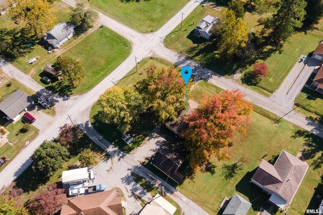 320 FRANKLIN Avenue, Orient, IL 62874