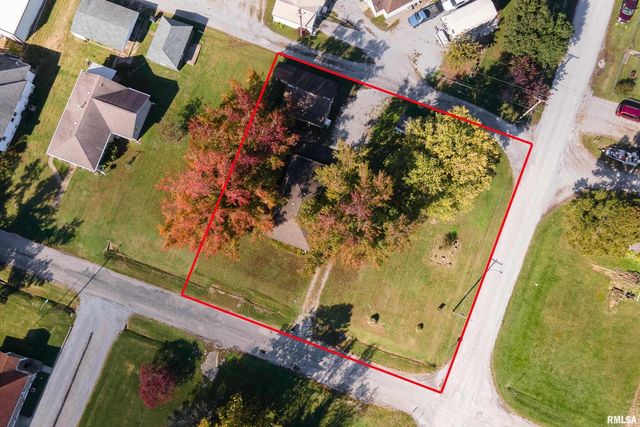 320 FRANKLIN Avenue, Orient, IL 62874