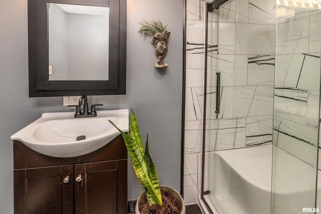 320 FRANKLIN Avenue, Orient, IL 62874