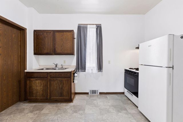 534 Annapolis Street, South Saint Paul, MN 55075