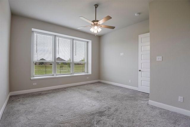 424 Burrow Drive, Waxahachie, TX 75167