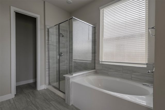 424 Burrow Drive, Waxahachie, TX 75167